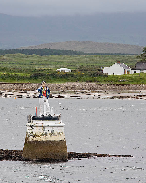 WY2T5284 
 The Metal Man points the way to the safe channel at Rosses Point Sligo.