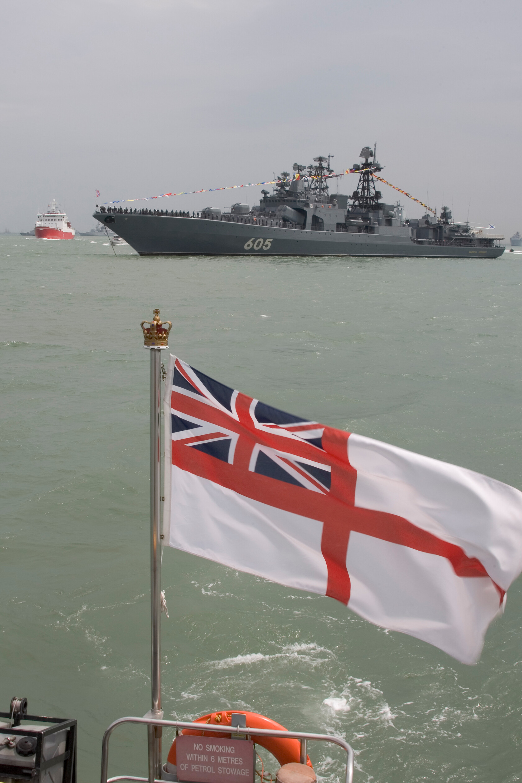 WY2T1467 
 Visiting international sailors salute HM Queen Elizabeth during Fleet Review